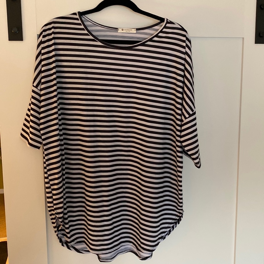 Black and white stripe tunic